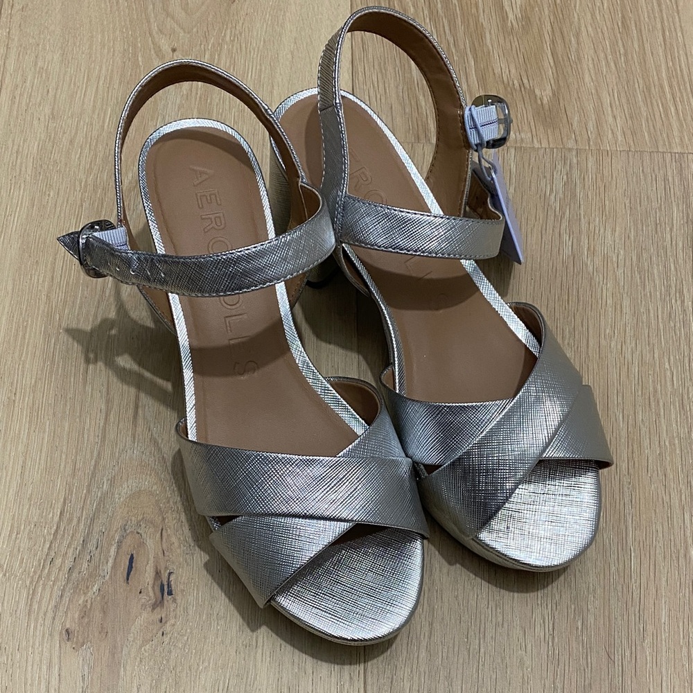 AEROSOLES Metallic Platform Sandals
